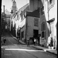 Quebec City, P.Q. 1932 Clifford M. Johnston / Bibliothèque et Archives Canada / PA-056554 Rue St-Flavien